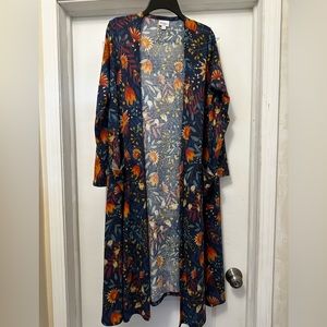 Gorgeous Lularoe Navy Floral Sarah